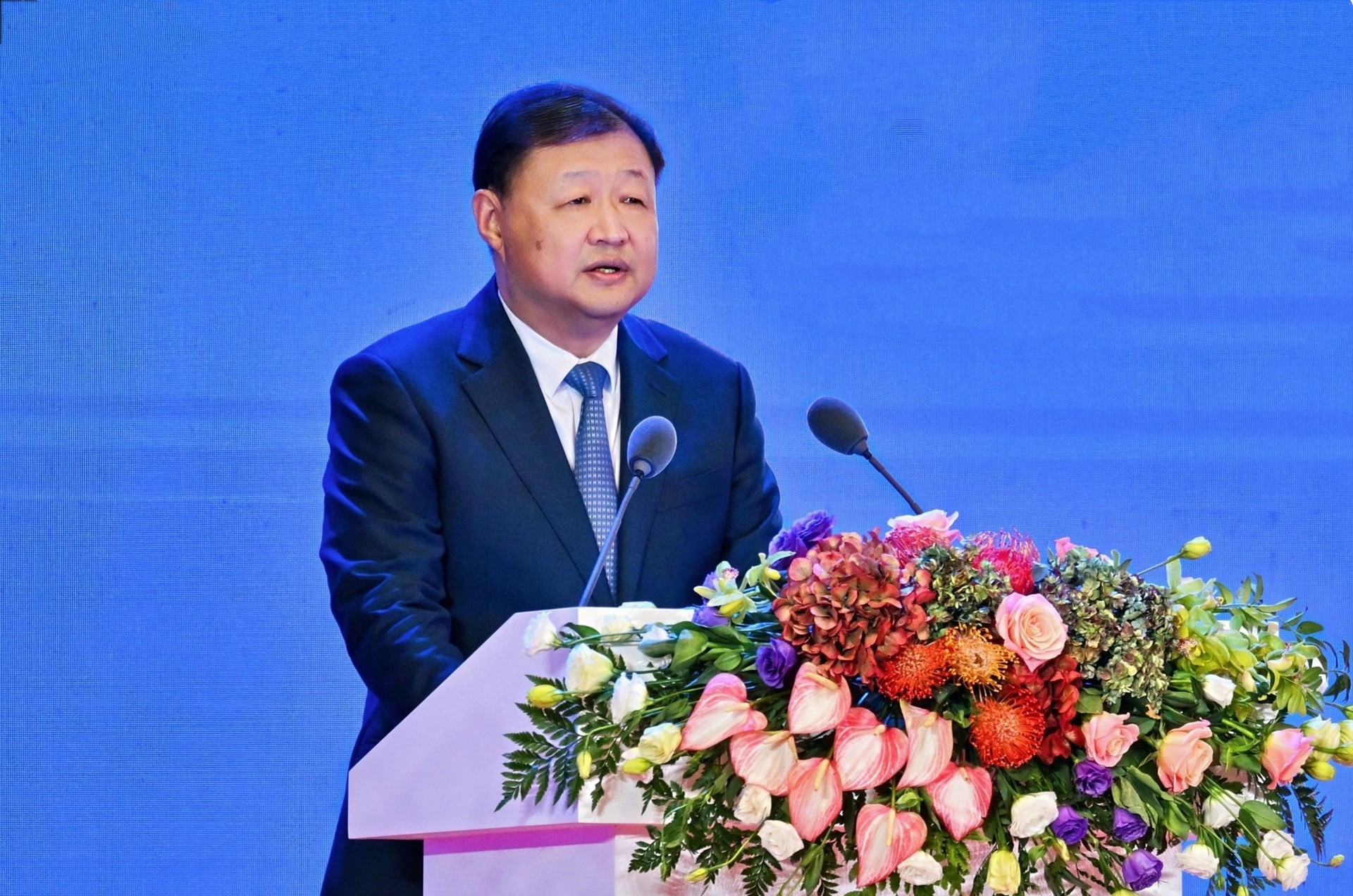 1761639170596012941.jpg 天津矿业大会王总111_副本.jpg